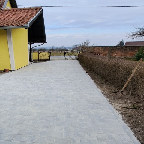 Uređenje dvorišta i prilaza